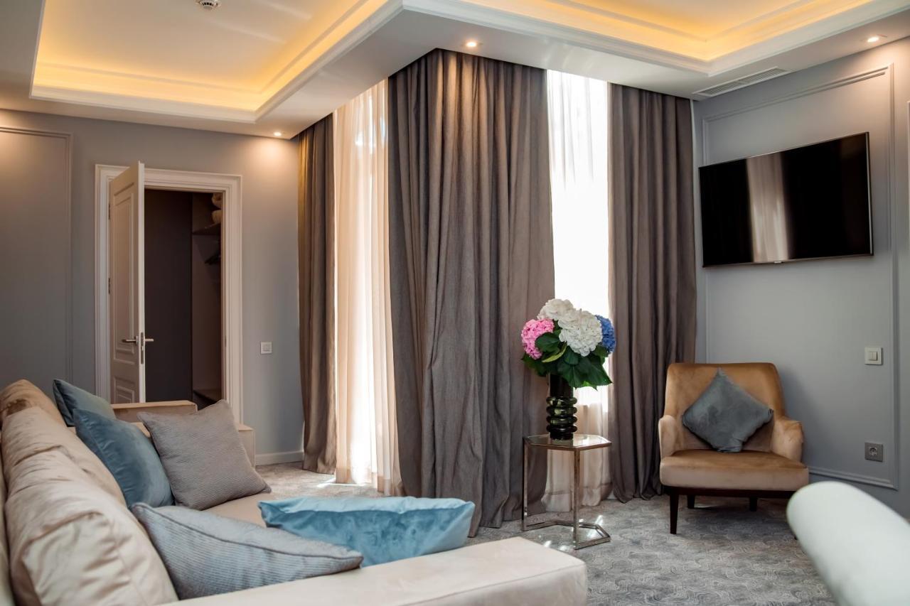 Dvoryansky Hotel Odessa Exteriör bild